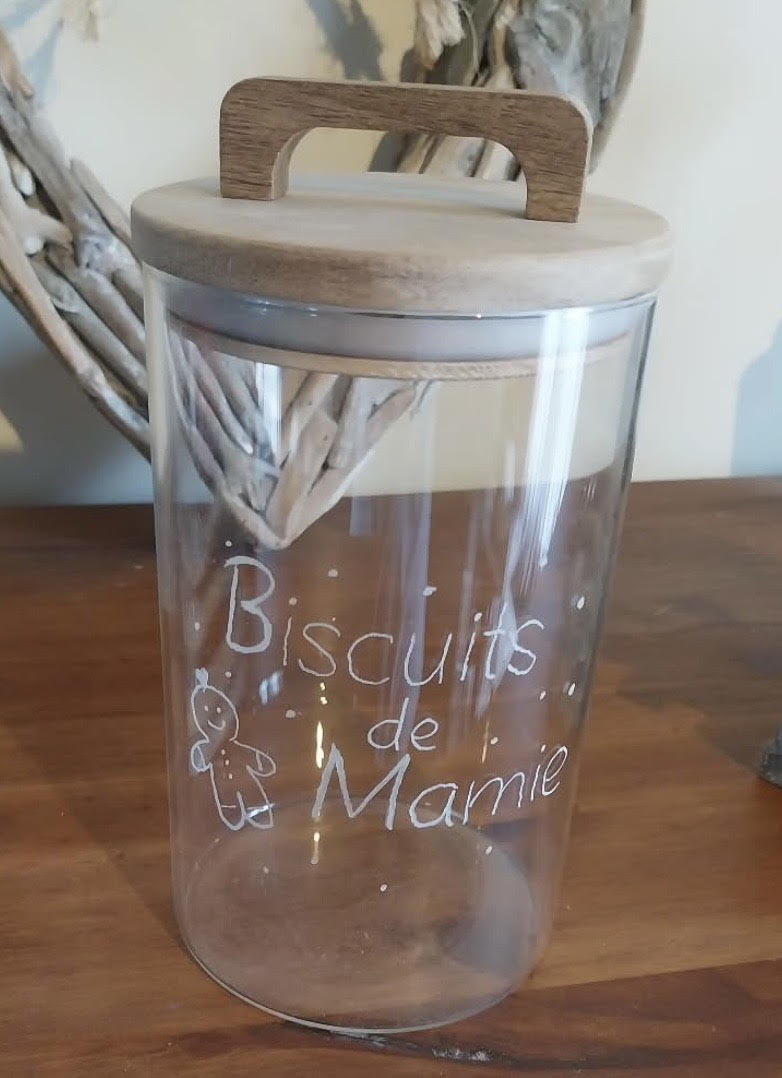 Bocal en verre à couvercle bois gravé "Biscuits de Mamie" par Nat'créa verre
