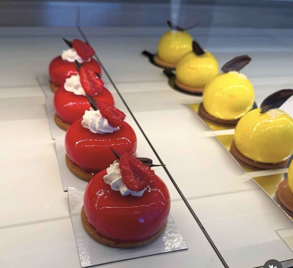 Entremets pâtissiers fraise et citron par Ô Gourmandises